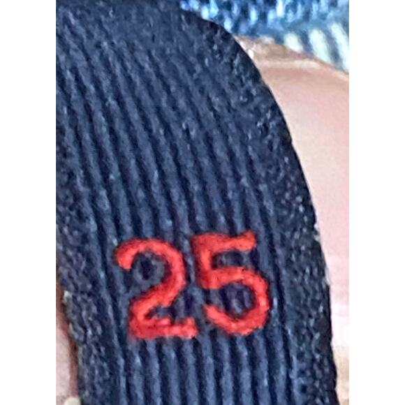 RTA Skinny Jeans Distressed Ripped Cross Patch Button Fly Stretch Womens 25 USA - Picture 9 of 11